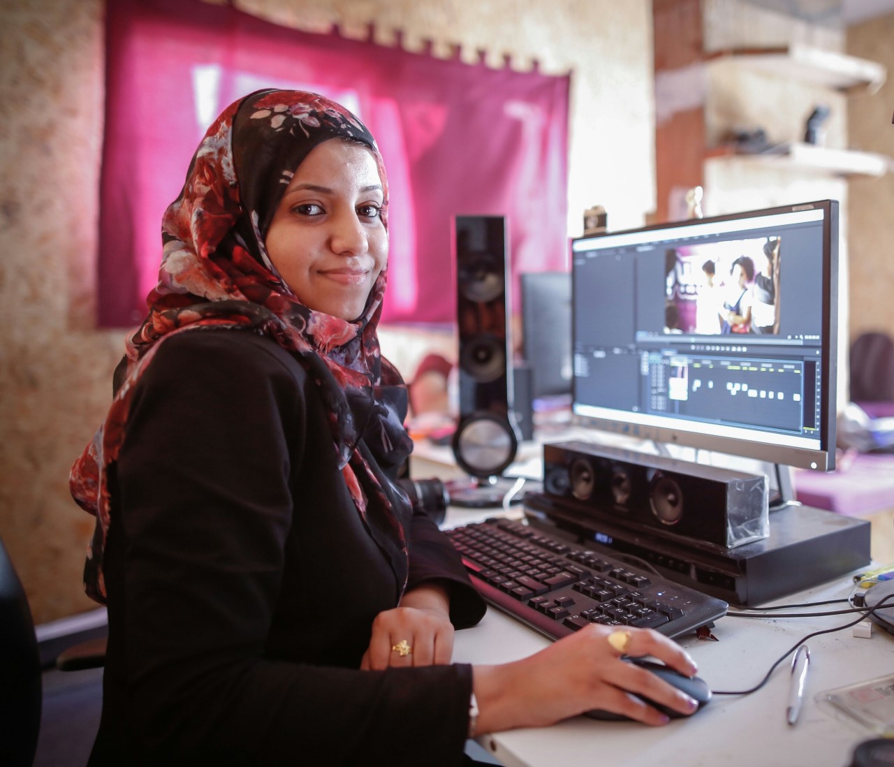 المرأة والحرب في فيلم "صيف حار جداً"
